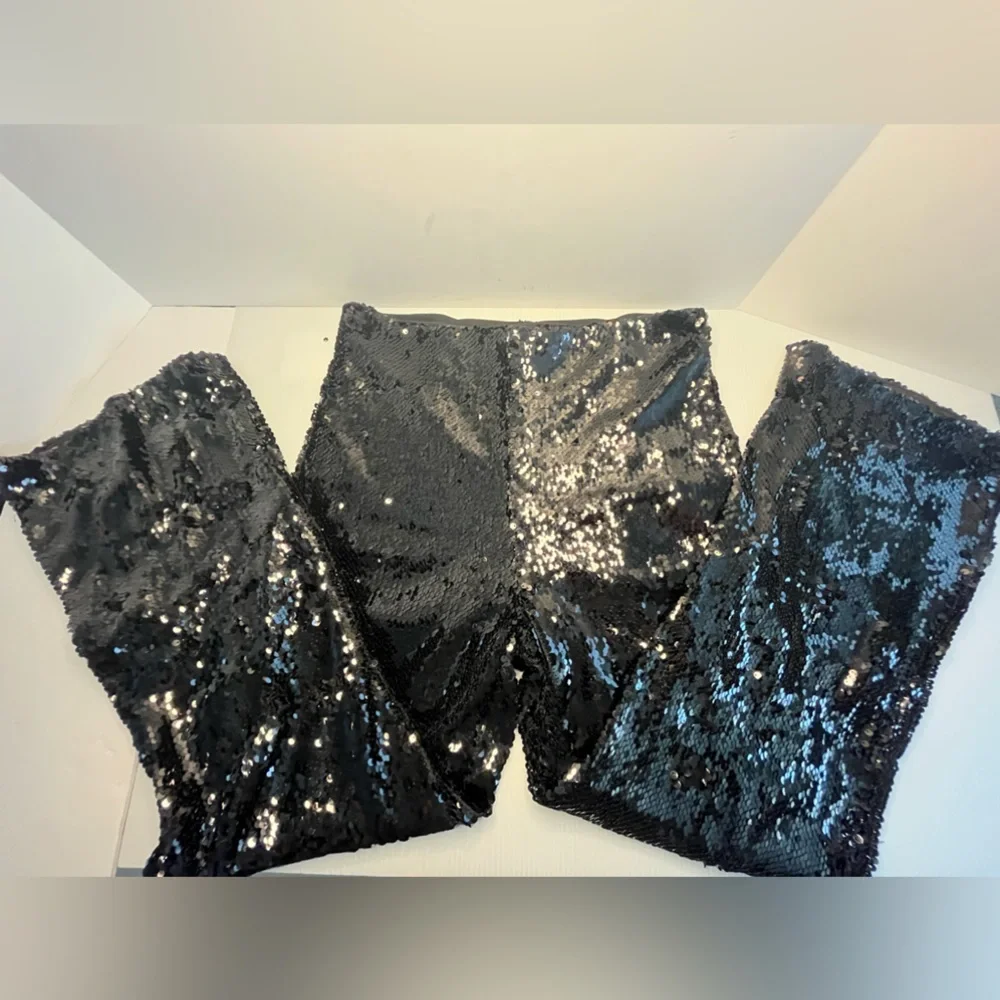 House of Harlow 1960 2 pc Sequenced Stretch pull-on Pant & Sateen Cropped Top - Picture 11 of 15